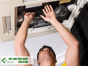 sua-may-lanh-am-tran